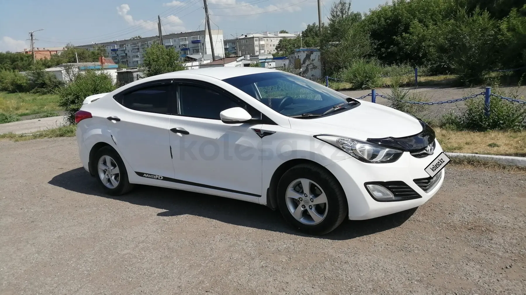 Hyundai Elantra, 2011