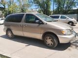 Toyota Sienna 1999 годаүшін4 500 000 тг. в Алматы