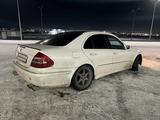 Mercedes-Benz E 320 2003 года за 3 000 000 тг. в Астана – фото 4