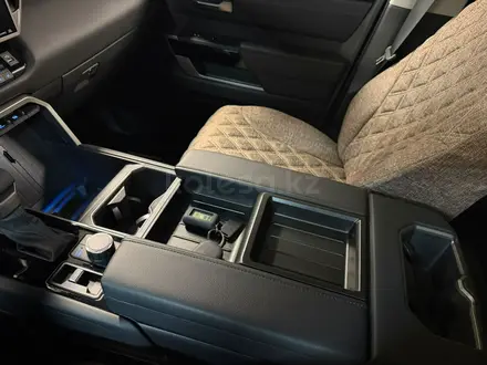 Toyota Tundra 2022 года за 47 200 000 тг. в Алматы – фото 29