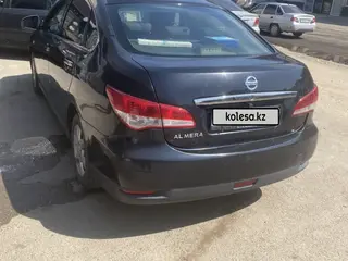 Nissan Almera