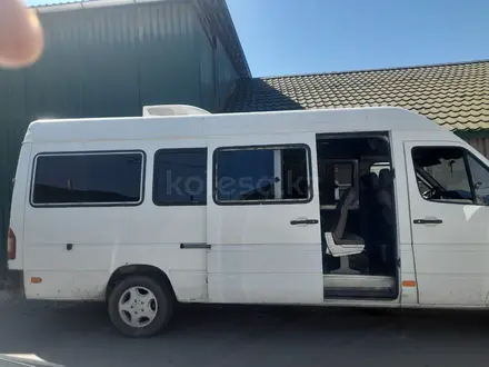 Mercedes-Benz Sprinter 1997 года за 4 800 000 тг. в Талдыкорган – фото 7