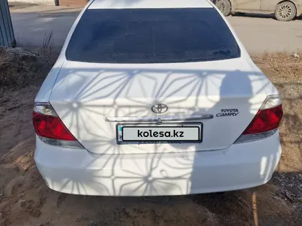 Toyota Camry 2005 года за 6 100 000 тг. в Караганда – фото 2