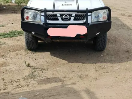 Nissan NP300 2011 года за 3 900 000 тг. в Актобе