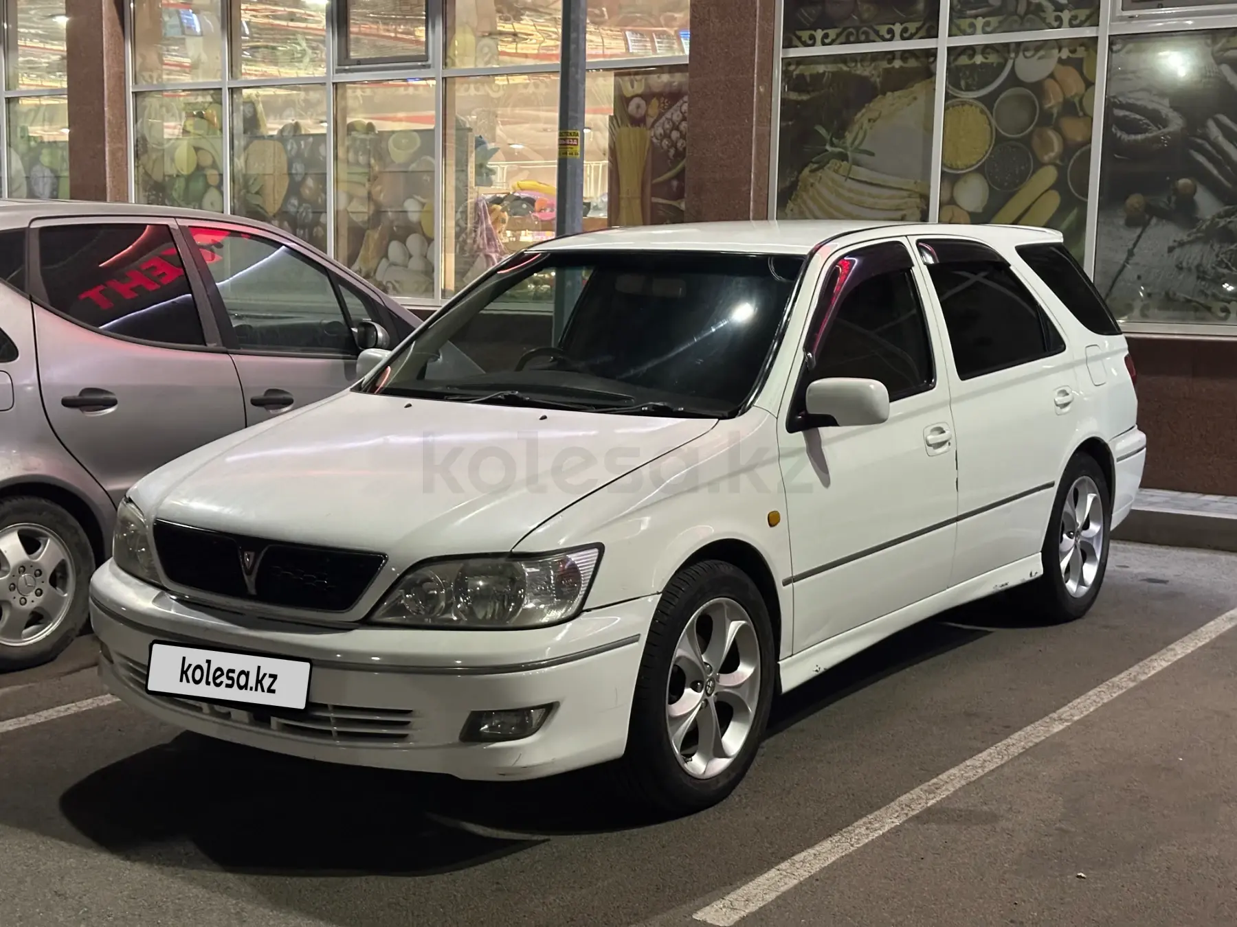 Toyota Vista, 1999