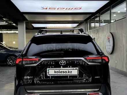 Toyota RAV4 2021 года за 17 500 000 тг. в Алматы – фото 18