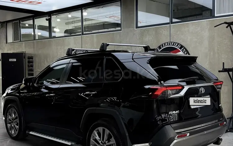Toyota RAV4 2021 годаүшін17 500 000 тг. в Алматы