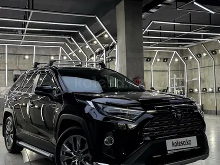 Toyota RAV4 2021 года за 17 500 000 тг. в Алматы – фото 5