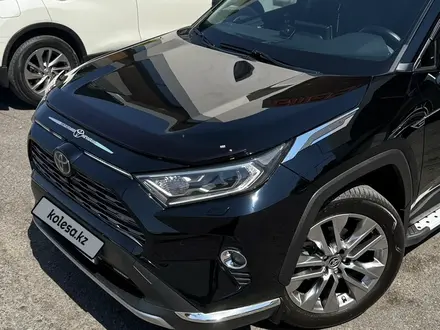 Toyota RAV4 2021 года за 17 500 000 тг. в Алматы – фото 41