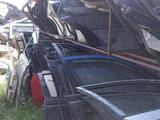 Стекло заднее стекло боковое крышка багажника бампер задний замок за 30 000 тг. в Костанай