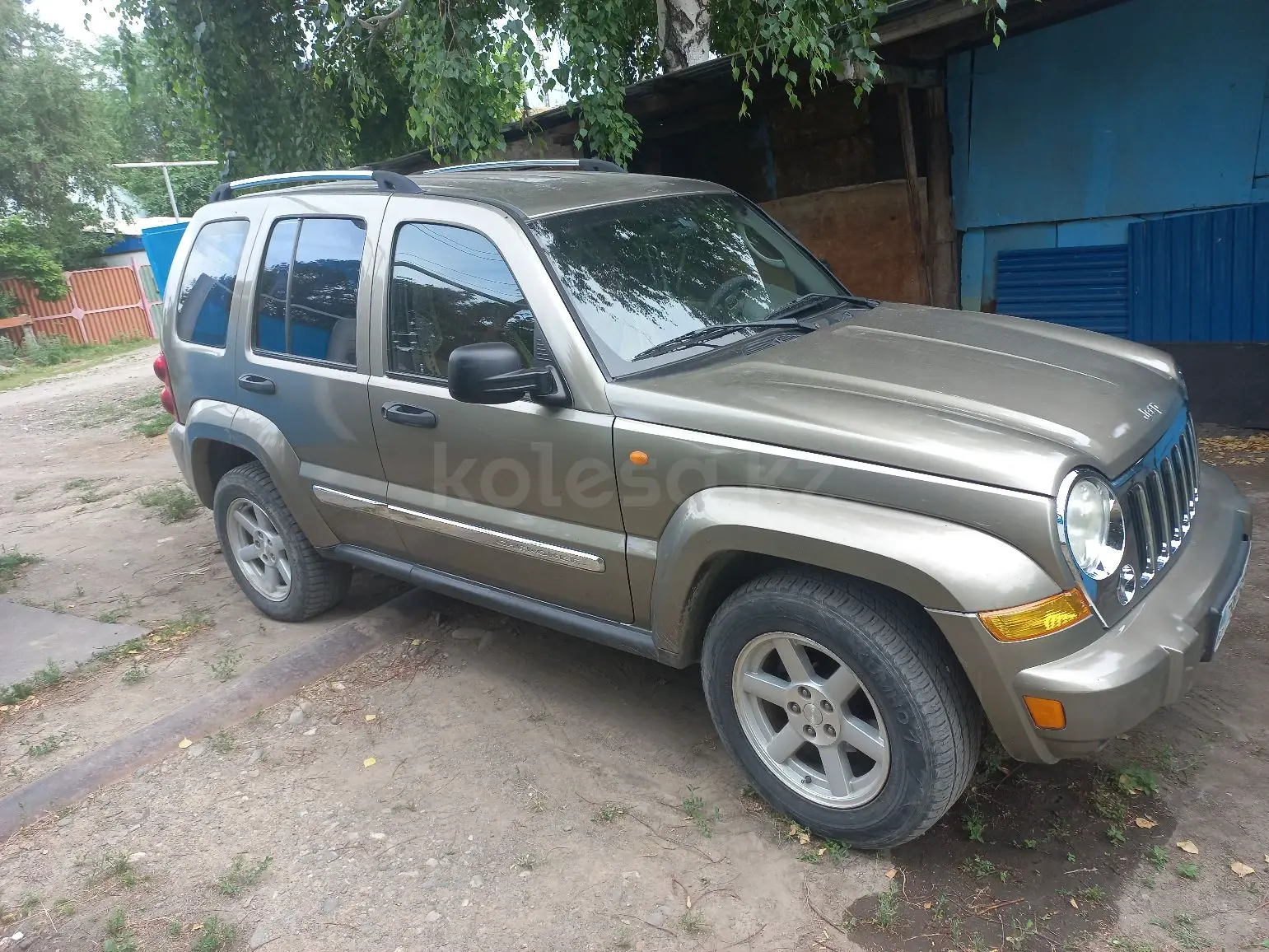 Jeep Liberty, 2005