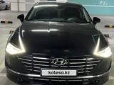 Hyundai Sonata 2022 года за 14 000 000 тг. в Астана – фото 2