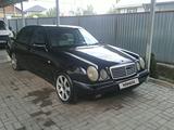 Mercedes-Benz E 280 1998 года за 2 100 000 тг. в Алматы – фото 2