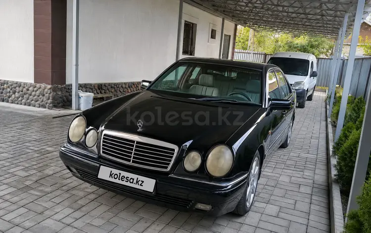 Mercedes-Benz E 280 1998 года за 2 100 000 тг. в Алматы