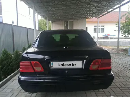Mercedes-Benz E 280 1998 года за 2 100 000 тг. в Алматы – фото 3