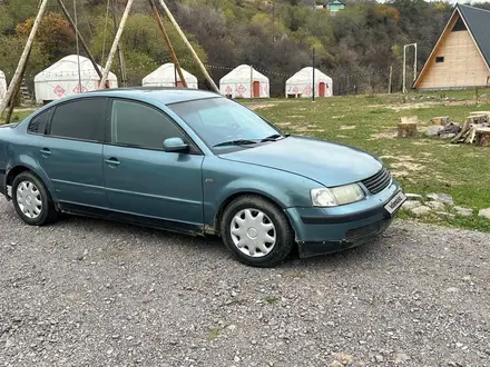 Volkswagen Passat 1998 года за 1 200 000 тг. в Алматы