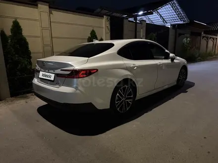 Toyota Camry 2025 года за 22 500 000 тг. в Алматы – фото 3