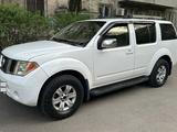 Nissan Pathfinder 2006 года за 7 100 000 тг. в Алматы – фото 2