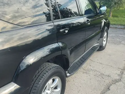 Toyota Land Cruiser Prado 2007 года за 9 300 000 тг. в Шымкент – фото 2