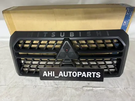Решетка радиатора на Mitsubishi L200 за 35 000 тг. в Алматы – фото 5