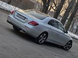 Mercedes-Benz E 300 2017 года за 19 000 000 тг. в Алматы – фото 4