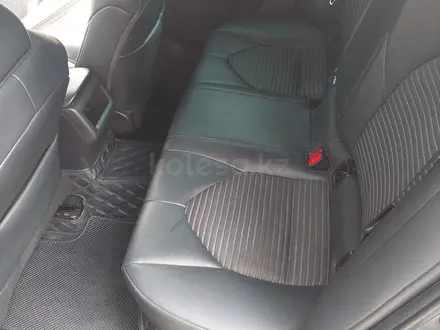 Toyota Camry 2018 года за 9 500 000 тг. в Алматы – фото 7