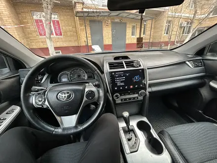 Toyota Camry 2013 года за 5 800 000 тг. в Актобе – фото 30