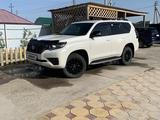 Toyota Land Cruiser Prado 2021 года за 25 600 000 тг. в Атырау