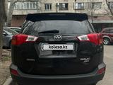 Toyota RAV4 2015 года за 11 100 000 тг. в Алматы – фото 2