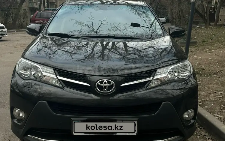 Toyota RAV4 2015 года за 11 100 000 тг. в Алматы