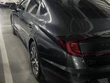 Hyundai Sonata 2021 года за 14 500 000 тг. в Алматы – фото 2