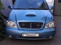 Kia Carnival 2002 года за 2 500 000 тг. в Алматы