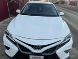 Toyota Camry 2019 года за 9 250 000 тг. в Атырау