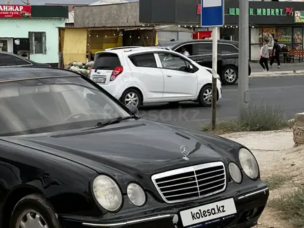 Mercedes-Benz E 320 2001 года за 3 800 000 тг. в Актау