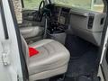 Chevrolet Express 2005 года за 9 000 000 тг. в Алматы – фото 7