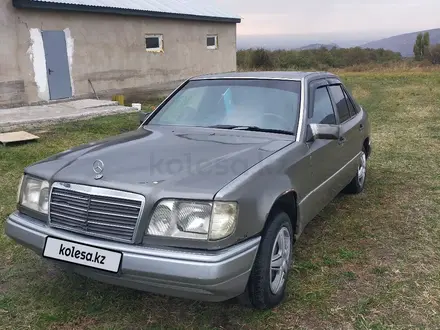 Mercedes-Benz E 220 1993 года за 1 300 000 тг. в Алматы – фото 7