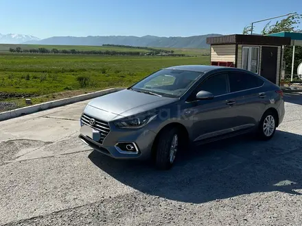 Hyundai Accent 2018 года за 7 250 000 тг. в Тараз