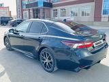 Toyota Camry 2021 года за 14 300 000 тг. в Павлодар – фото 5