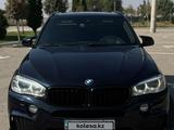 BMW X5 2014 года за 16 200 000 тг. в Тараз – фото 2