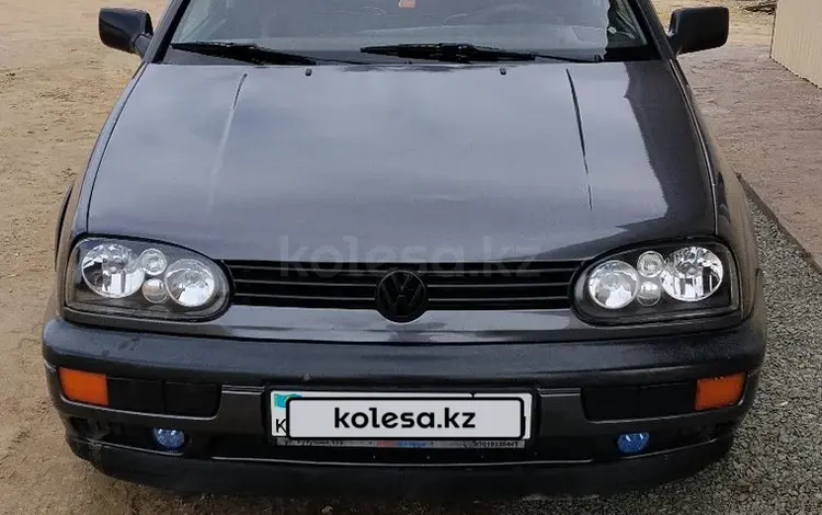 Volkswagen Golf 1997 года за 1 400 000 тг. в Павлодар