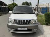 Toyota Grand Hiace 2001 годаүшін8 500 000 тг. в Алматы