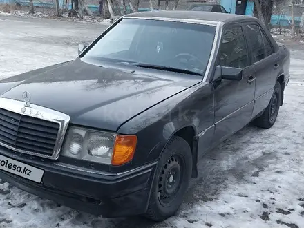 Mercedes-Benz E 200 1991 года за 1 500 000 тг. в Семей – фото 3