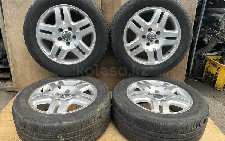Диски с резиной на Фольксваген Туарег, Porsche Cayenne, Каен Оригинал за 240 000 тг. в Алматы