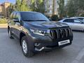 Toyota Land Cruiser Prado 2021 года за 22 900 000 тг. в Актобе – фото 2