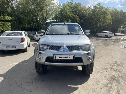 Mitsubishi L200 2011 года за 7 500 000 тг. в Астана – фото 2