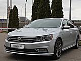 Volkswagen Passat 2018 года за 8 990 000 тг. в Алматы – фото 2