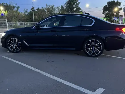 BMW 530 2022 года за 29 800 000 тг. в Павлодар – фото 3