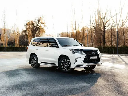 Lexus LX 570 2018 года за 50 000 000 тг. в Алматы – фото 3