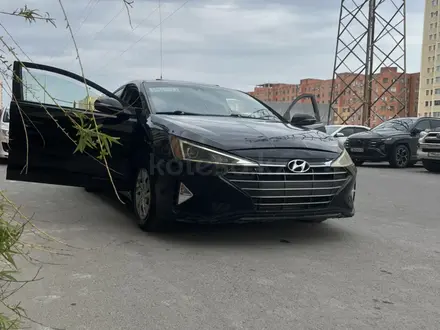 Hyundai Elantra 2020 года за 4 800 000 тг. в Актау