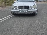 Mercedes-Benz E 200 1996 года за 2 400 000 тг. в Кокшетау